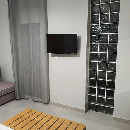 Olea Garden ستافروس